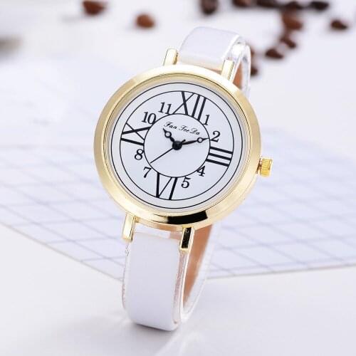 FanTeeDa New Ladies Clock Features Roman numerals Digital dial relogio feminino Womens Watches Retro Analog orologio donna B40