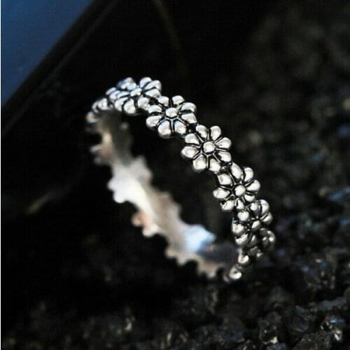 Simple Fashion Daisy Flower Wedding Proposal Jewelry Ring Size 6-10 Simple Style Thin Band Rings for Women