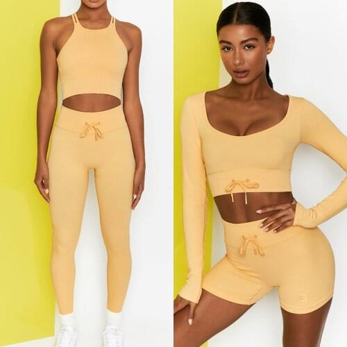 Seamless Women Yoga Suit Workout Set Padded Sports Bra High Waist Sports Legging Fitness Shorts Gym Womens Sportswear Gym Set