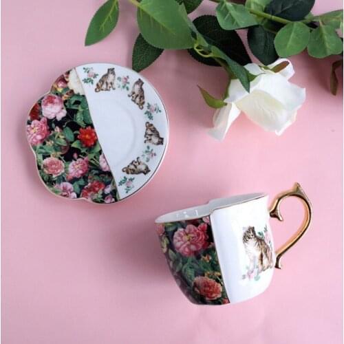 Flower Print Coffee Cup Saucers Retro Luxury Gold Edge Mug with Dish Funny Coffee Set Afternoon Ceramic Irregular Tea Tumbler
