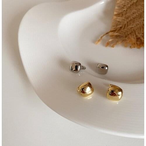 SRCOI Trendy Vintage Geometric Square Small Hoop Earring Simple Chunky Thick Glossy Metal Minimalist Fashion Women Jewelry Gift