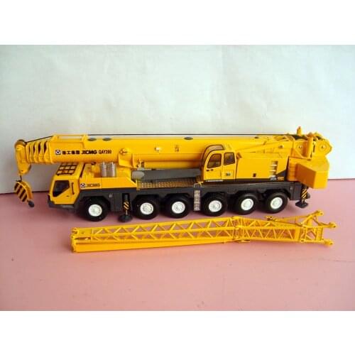 1:50 XCMG QAY200 Truck Crane toy