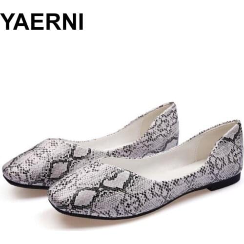 YAERNI Snake model square toe flat shoes woman soft bottom shallow moccasins comfortable ballet shoes ladies casual big size
