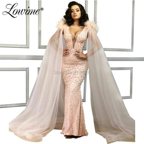 Special Design Arabic Muslim Women Evening Dress Pink Feather Beaded Party Dresses 2019 Couture V Neck Prom Gowns Abendkleider