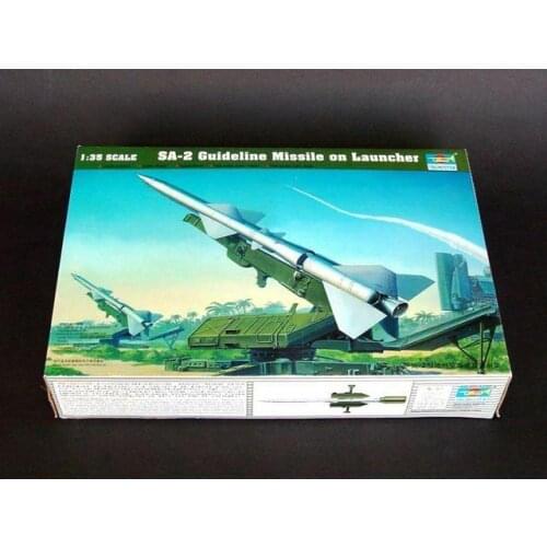 Trumpeter 00206 1/35 SA-2 Guideline Missile on Launcher Plastic Model Kit
