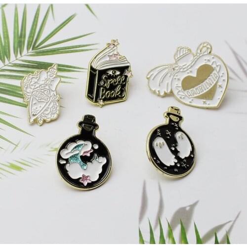 Fashion Creative Little Ghost Magic Bottle Letter Wishing Bottle With Eye Story Book Creative Combination Brooch Jewelry Neutral