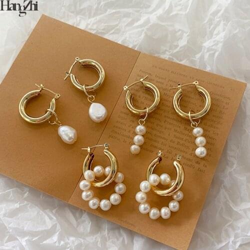 HangZhi 2020 New Baroque Natural Pearls Earrings Metallic Geometric U Shape Circle Hoop Earrings for Women Girls Party Jewelry