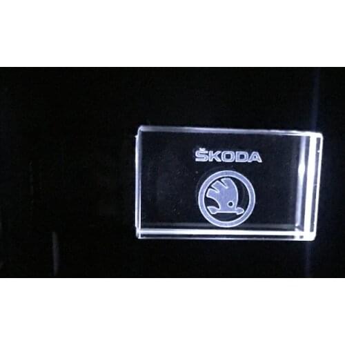 Crystal Skoda car key Fashion Crystal USB Flash Pen Drive Custom Logo LED Light USB 2.0 4GB 8GB 16GB 32GB Wedding Gift Pendrive