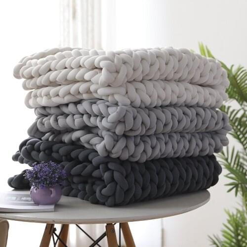 Fillled DIY yarn blanket Hand Chunky Knitted Blanket Thick Yarn Bulky Knitted Blankets for Soft Warm Pet Nest