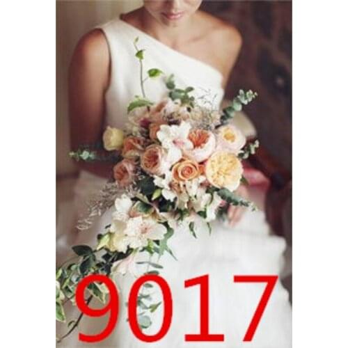 Weddings and important occasions / Wedding accessories / Bridal bouquets BUN