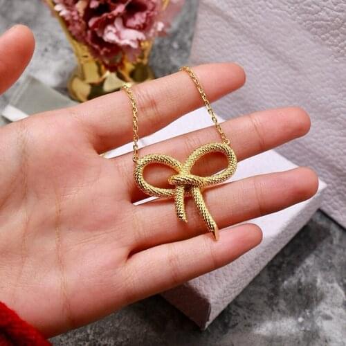 Top Quality Vacuum Plating Gold Thick Chain Cute Bowknot Charm Necklace for Women Fashion Jewelry