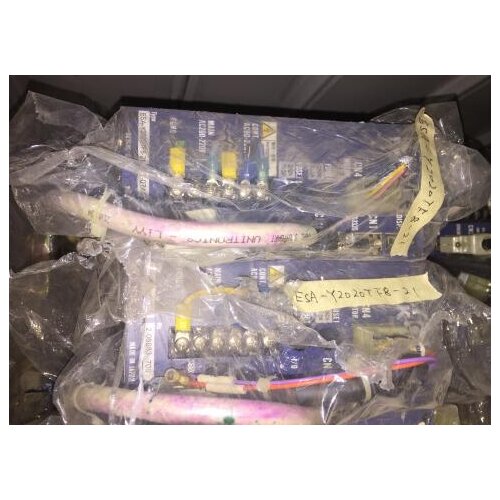 Servo drive ESA-Y2005A23-21.1 , Used one , 90% appearance new , 3 months warranty , fastly shipping