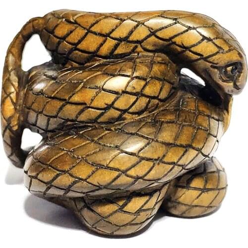 Y6598 - 2" Hand Carved Japanese Boxwood Netsuke Figurine Carving- Snake