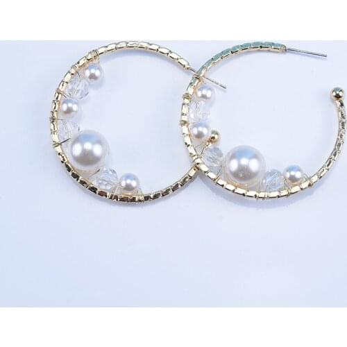 New Pearl Hoop Earrings Fashion Bohemian Glass Beads Statement Earrings Simple Delicate Metal Jewelry Women Wedding Accessories