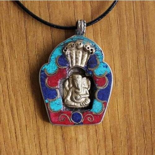 PN927 Ethnic Tibetan Buddha Statue Amulet Pendant Nepal Antiqued Brass Colorful Stone Buddha Tower Pendants