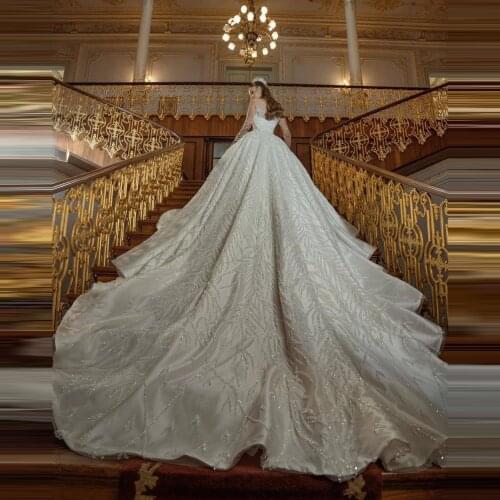 Luxury Beading Rhinestone Dubai Wedding Dress Illusion Full Sleeves Bridal Gowns With Long Train Exquisite Arabic Wedding Gown