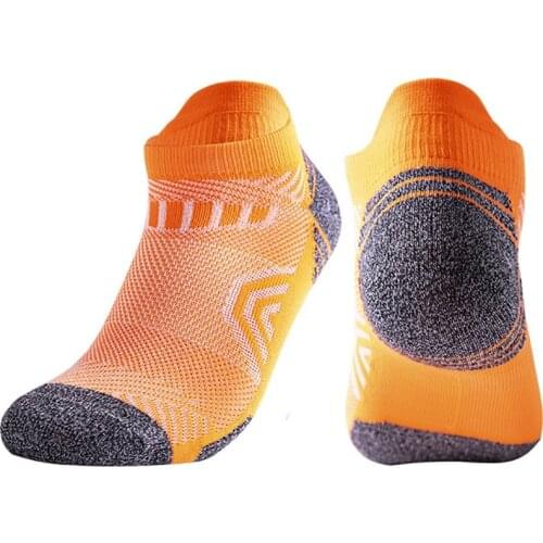Anti-sweat Men Women Cycling Socks MTB Bike Socks Short Tube Breathable Socks Outdoor Running Basketball Soccer Sports Socks