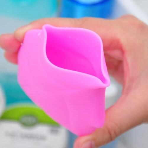 5 Pcs Silicone Folding Cup Maple Leaf Shape Water Drinking Pocket Travel Portable Candy Color Mug