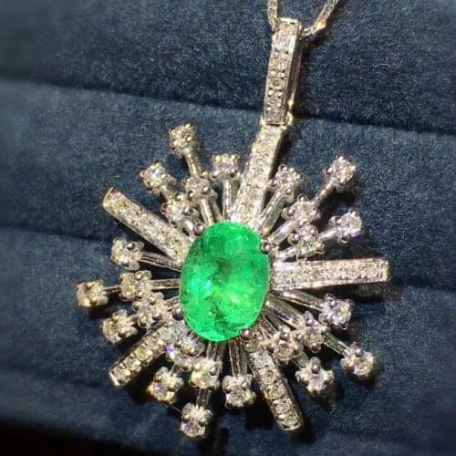 New Natural Emerald Necklace 925 Silver Ladies Necklace Little Angel Style Design Exquisite and Cute