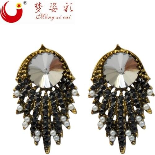 New Fashion Women Earrings Black Crystal Pendant beautiful Jewelry temperament Stud ear Pendientes brincos Birthday Party Gifts