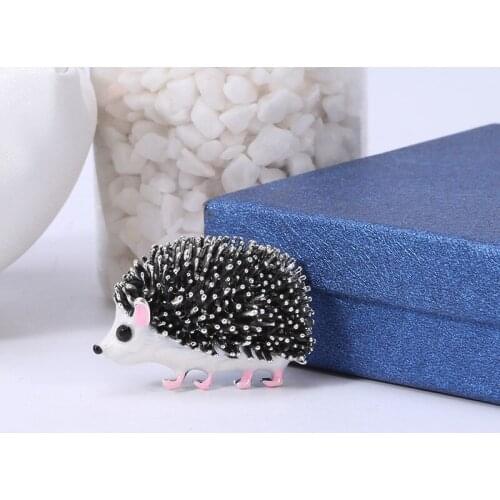 Beadsland Alloy Inlaid Rhinestone Brooch Hedgehog Modeling Fashionable High-end Clothing Accessories Pin Woman Gift MM-993