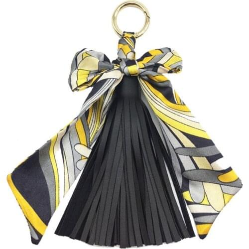 Famous Brand luxury designer mini backpack keychain Ribbon Leather Keyring Key Chain Jewelry Handbag Tassel Charm Women Gift