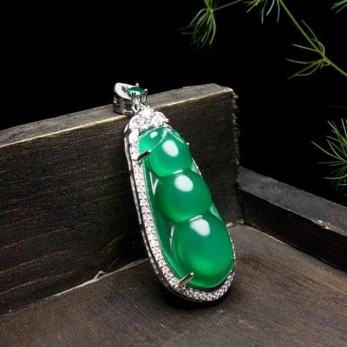 Natural ice chalcedony inlaid pendant necklace