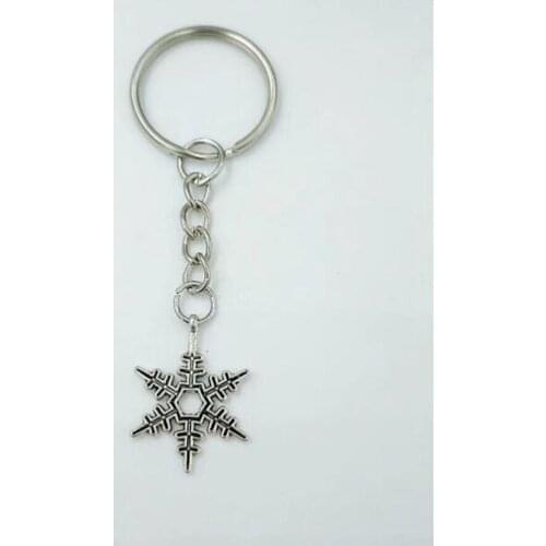 Wholesale Fashion Vintage Alloy Beautiful Snowflake Charm Keychain Gifts Fit Key Chains Accessories Jewelry M82