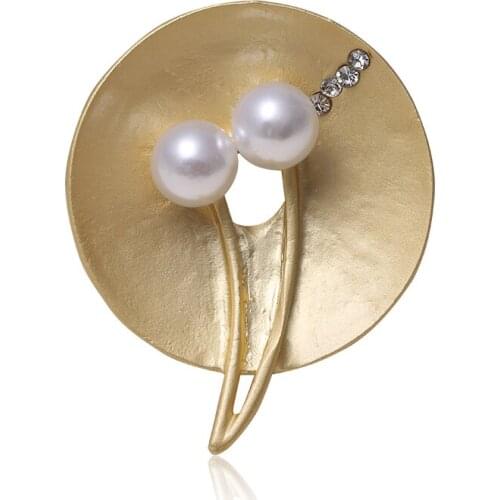 New Personality Geometric Coat Brooch Round Pearl Brooch Fashion High Quality Gift Clothing Accessories Jewelry Brooch