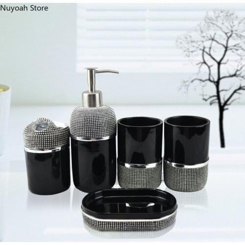 Modern Minimalist Bathroom Supplies Resin Black Lotion Bottle Soap Dish Toothbrush Holder Luxury Bathroom Decoration Accessories