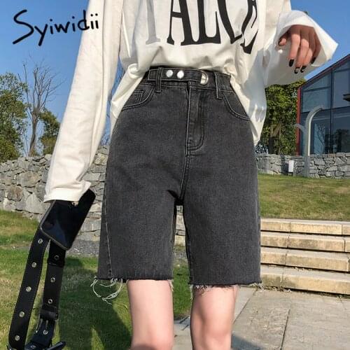 Syiwidii Bermuda Shorts