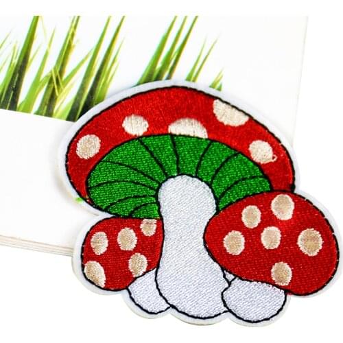 1PCS Cartoon Mushroom Patch Embroidery Applique Iron On Transfers For Clothing DIY Stickers Decoration T-shirt Women Clothes