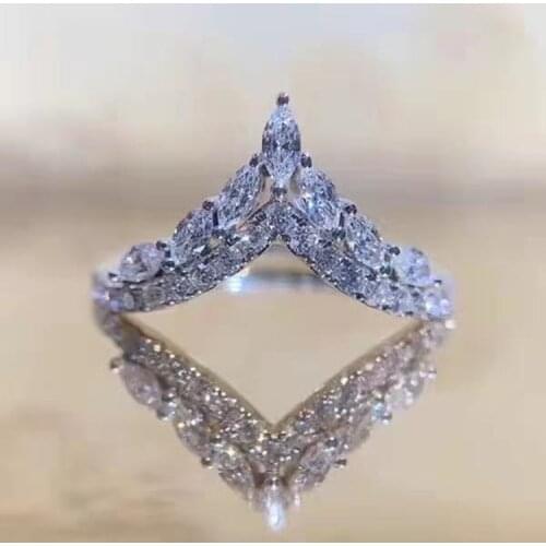 Trendy Dazzing CZ Crystal Crown Rings for Women V Shaped Solitaire Wedding Engagement Finger Ring Korean Fashion Jewelry Gifts