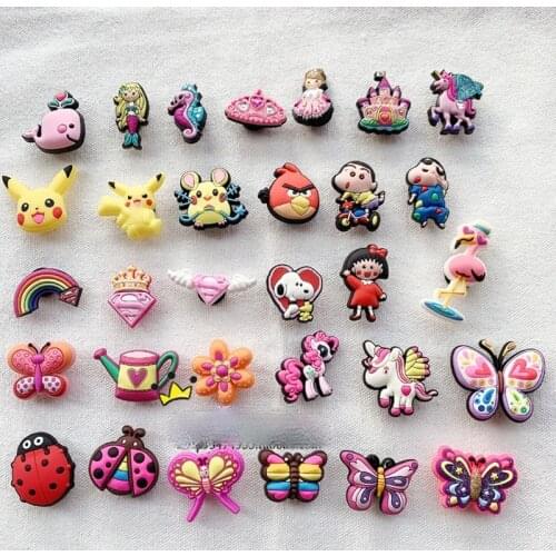 Geniune Cute Shoe Charms Accessories Cartoon Crayons Unicorn Pony Butterfly Shoes Buckle Decorations for Sandals Charms Gift