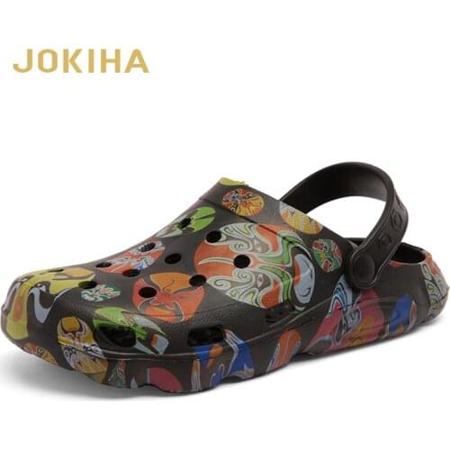 2021 Summer New Men Clogs Sandals Fashion Print Mens Garden Clogs Beach Slippers Big Size
