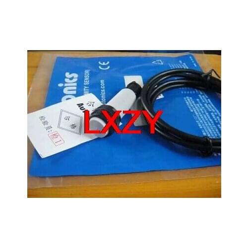 Free Shipping 2pcs/LOT New Switch CR18-8DP capacitive sensor three line PNP often open