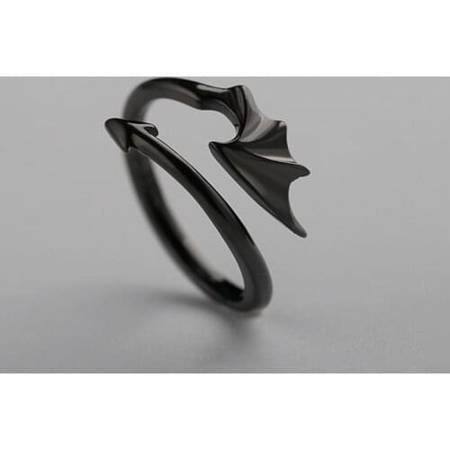 Retro Punk Devil Wings Ring for Women Men Metal Angel Wings Design Exaggerated Adjustable Finger Ring Party Jewelry Gift Hot New