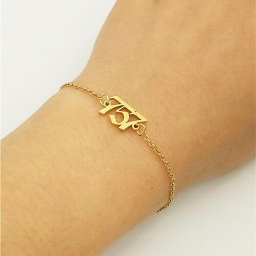 Customize Old English Number Bracelets for Women Gold Solver Personal Jewelry personalize Year Charm Birthday Gift