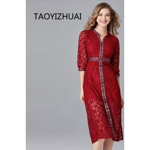 TAOYIZHUAI 2019 New Arrival Autumn Chinese Style Hollow Out Side Stripe Plus Size XL Red Cheongsam Lace Long Dress Women 14130