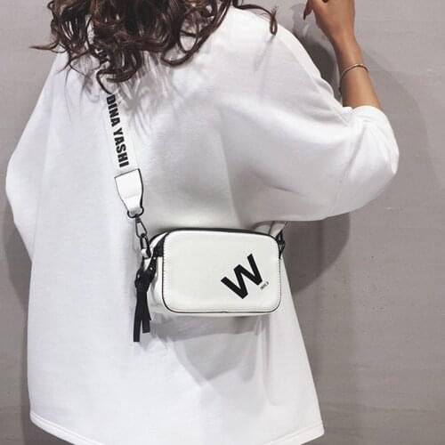 SANKAKU Women's White Clutches