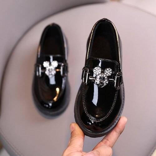 Disney childrens cartoon Mickey Mouse boys and girls non-slip soft sole casual leather shoes student leather shoes