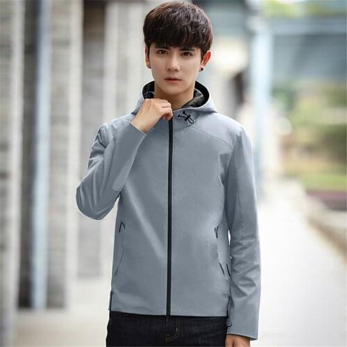 WWKK Men Sports Coat Male Hunting Hiking Jacket Light-Weight Waterproof Sportswear Breathable Windbreaker Mountaineering Jackets