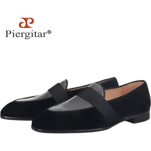 Piergitar 2021 New Style Black Velvet Men Moccasin Handmade Riband Mens Loafers Red Color Bottom Man Flats Shoes Plus Size