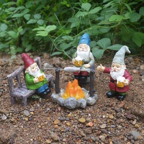 Garden Ornaments Outdoor Decoration Mini Gnomes Statue Dwarf Grilled Fish Resin Figurines Ornament Bonfire Party