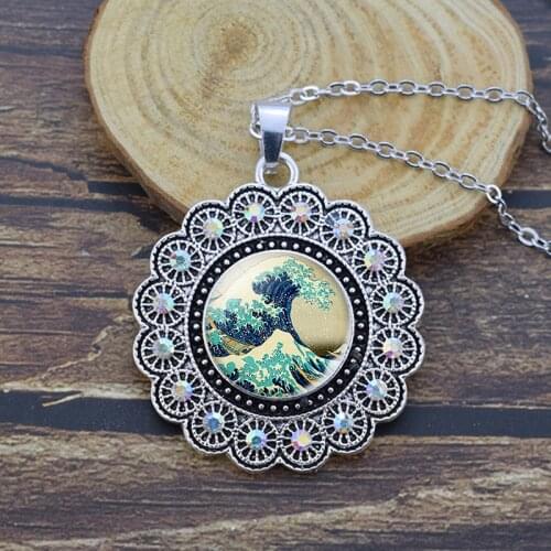 The Great Wave Off Kanagawa Necklace Rhinestone Flower Shape Pendant Silver Color Chain Necklace Fashion Jewelry Gift EXG