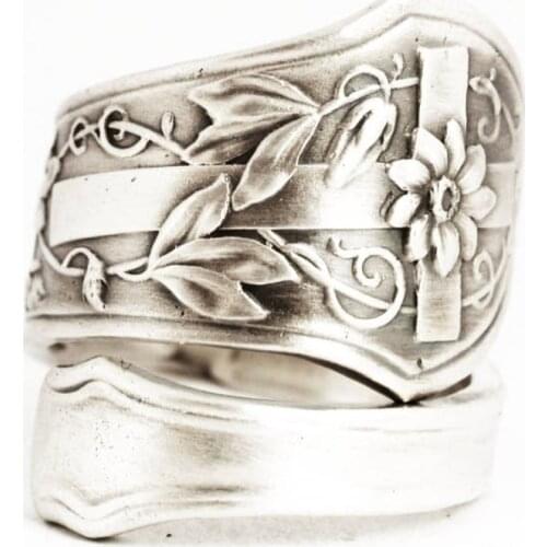 Vintage Silver Plated Cross Flower and Leaves Engraved Twisty Ring For Women Men Punk Gothic Party Retro Jewelry Gift K4M856