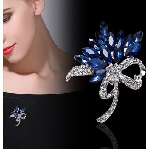 Flower Brooch pins Crystal Brooches For women Clothing Decoration Fashion Beautiful Jewelry Plant Flower Trendy Brooches
