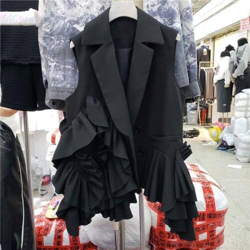2021 Spring Summer New Outerwear Irregular Layered Ruffles Design Loose Fashion Black Blazers Vest Women Ruched Casual Waistcoat