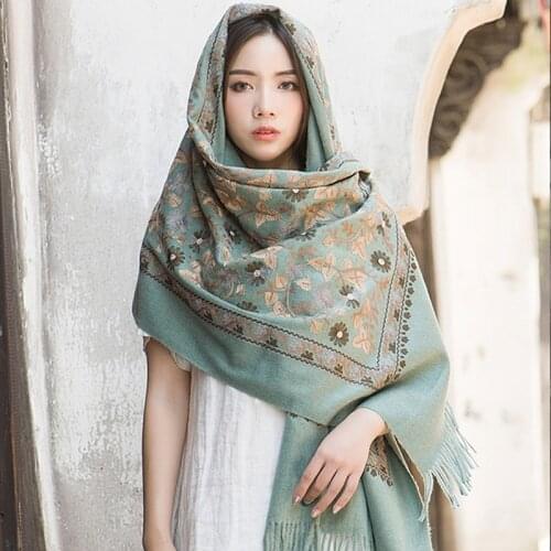 Cashmere Head Scarves Women Elegant Lady Carf And Warm Shawl Long Floral Embroidery Stoles Bandana Scarf Hijab Beach Blanket