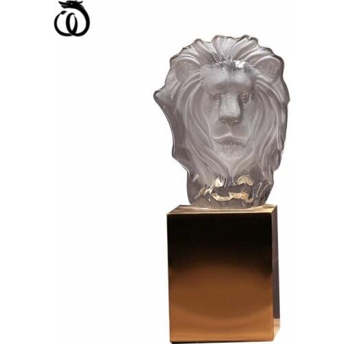 WU CHEN LONG European Metal Crystal Glass Lions Head Art Sculpture Ideas Animal Statue Craft Modern Home Decorations Gift R6531